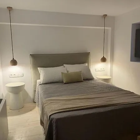 Vivant Residences Complex Center * 나오우사